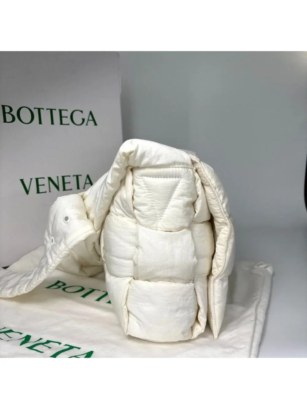 Bottega Veneta Shoulder Bag Padded Intrecciato